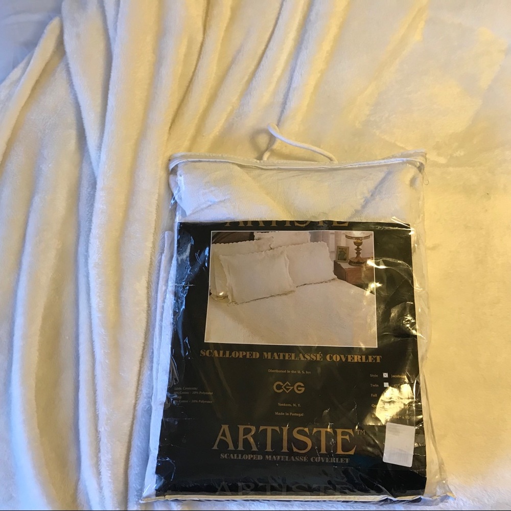 King size matelassé set